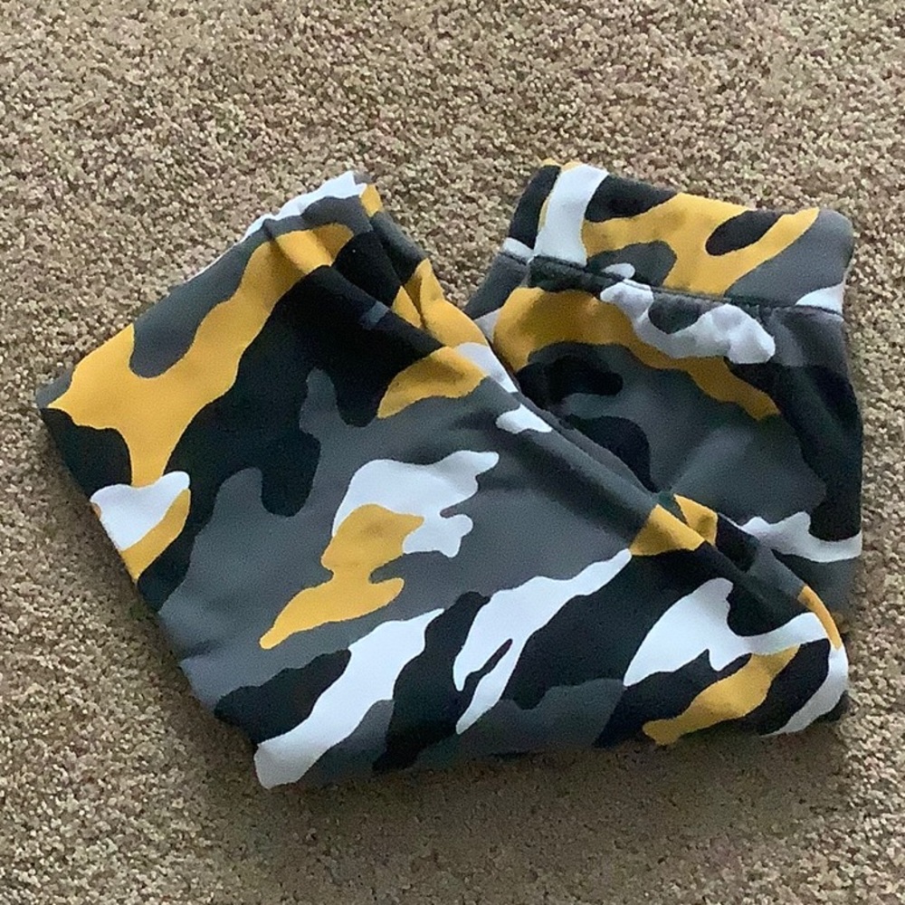 Forever 21 Camo Joggers